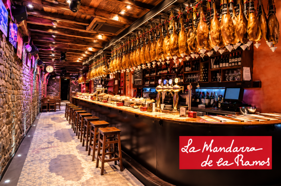 La Mandarra de la Ramos · Pamplona Interior de La Mandarra de la Ramos en Pamplona, con instalación de sonido y vídeo profesional de Audio Navarra.